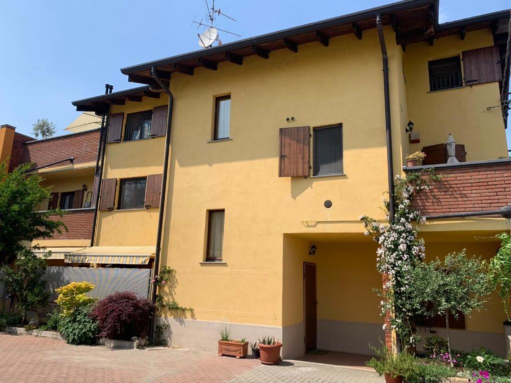 Colline Di Barengo Apartment Momo Exterior photo